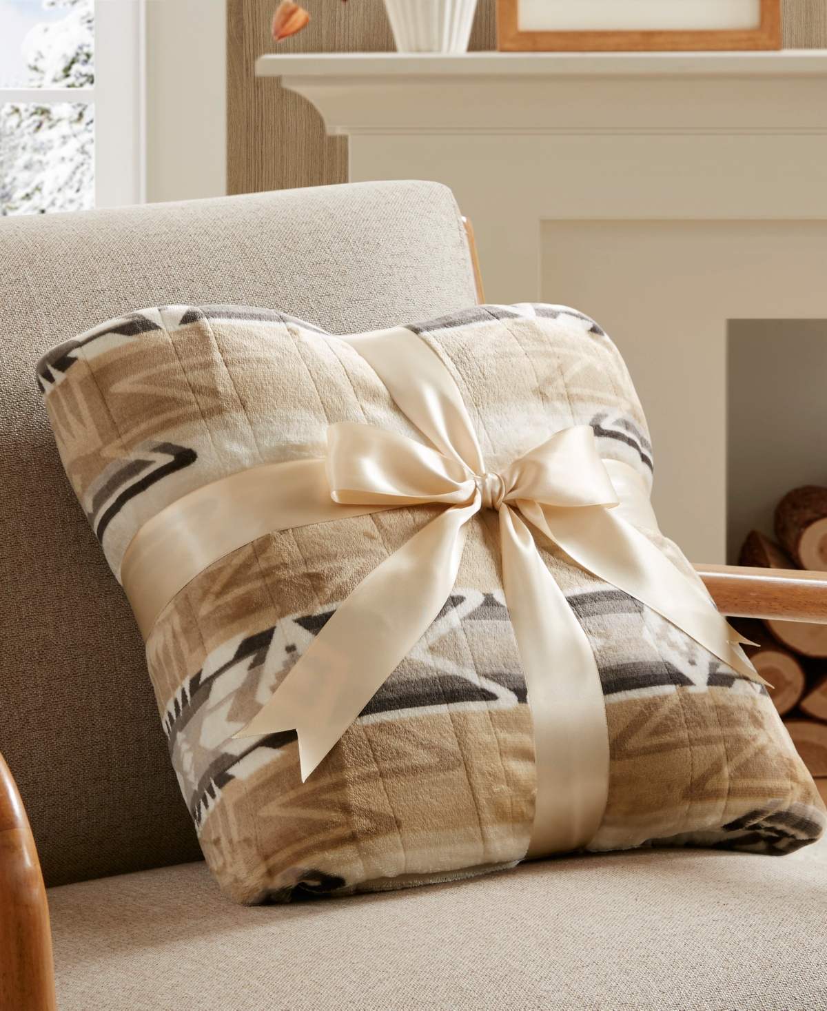 Woolrich Print Plush to Sherpa Heated Throw, 50" x 60"