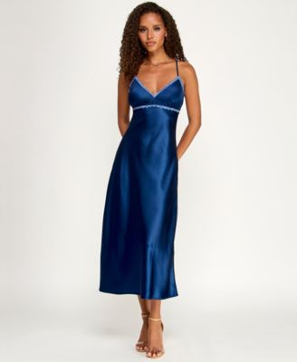 Juniors' V-Neck Pull-On Midi Dress