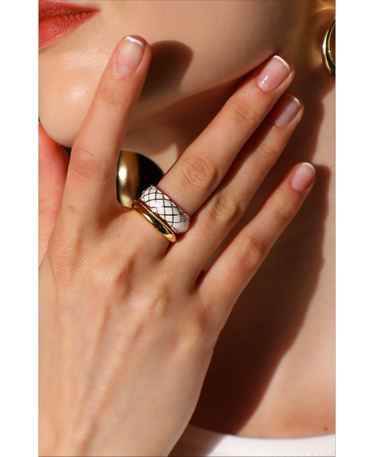 Rc Retro Chic White Uraeus Ring
