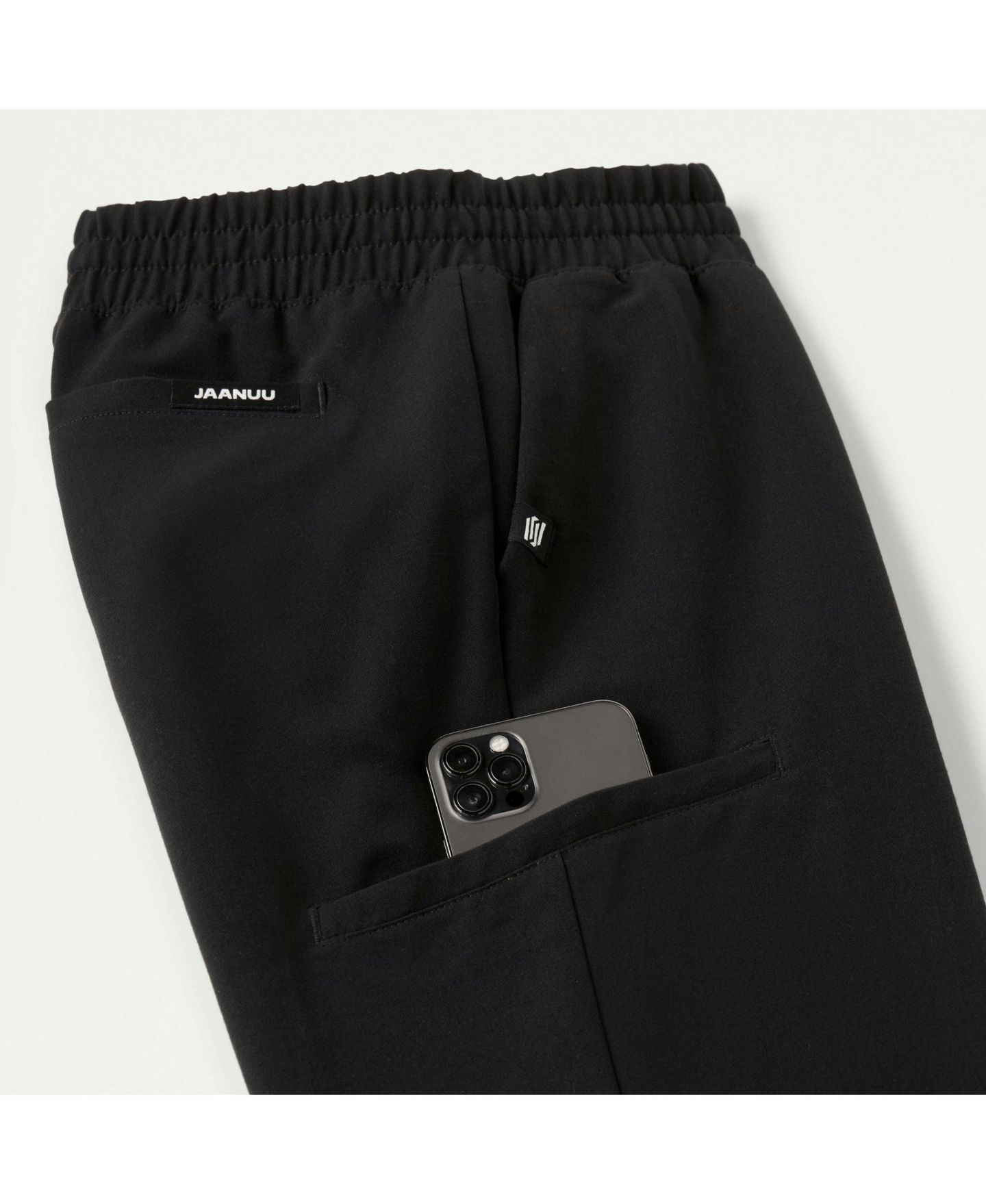 Женские брюки Jaanuu Jace 7-Pocket Skinny Scrub Jogger, цвет: Чёрный — фото 6