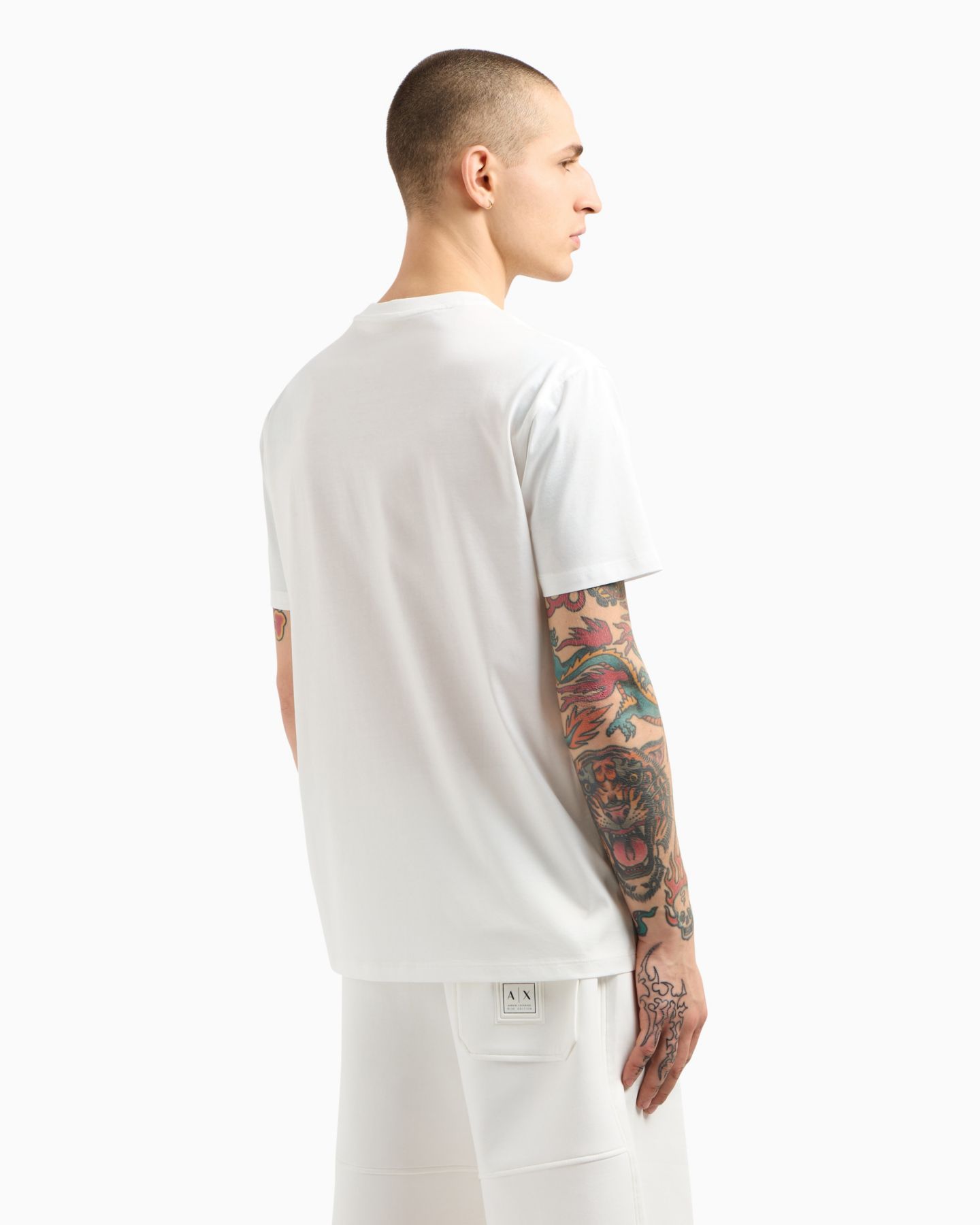 Мужская футболка A|X Armani Exchange Classic-Fit, цвет: Молочный белый — фото 4