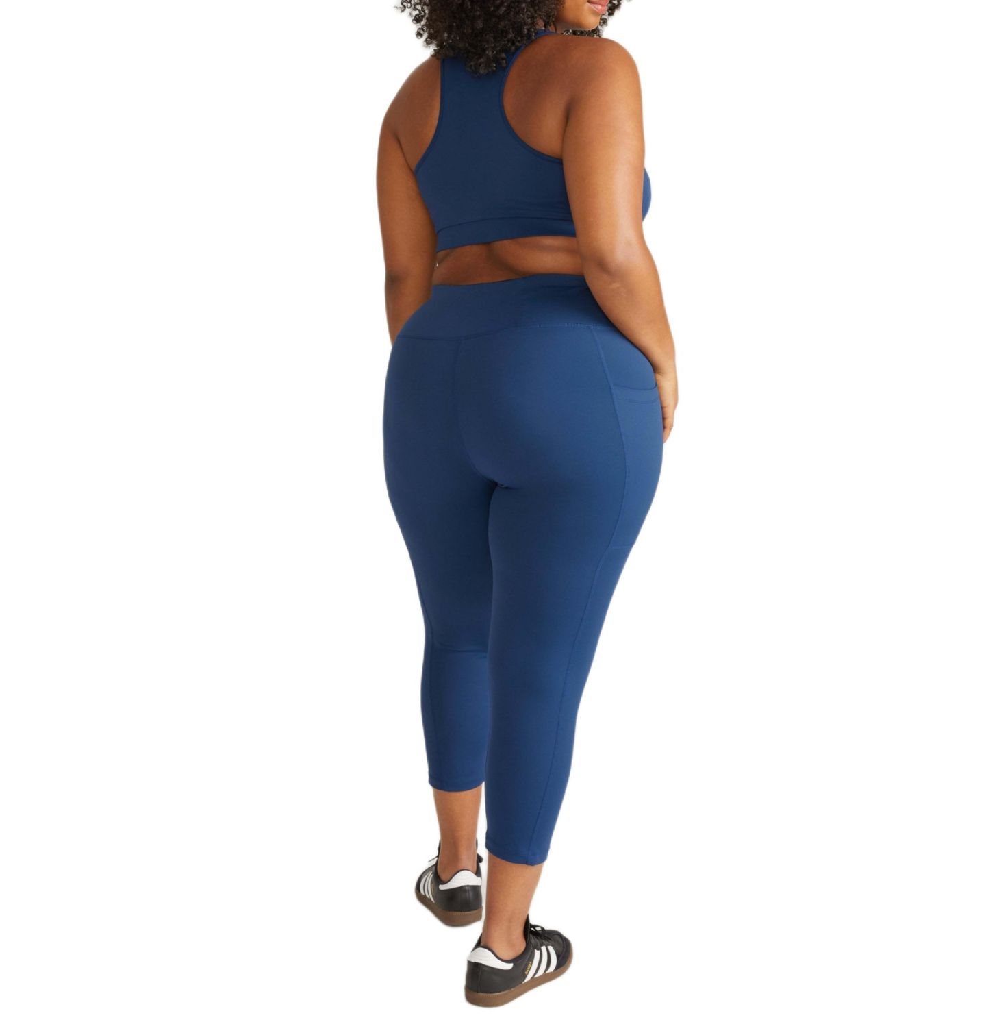 Женские леггинсы Universal Standard Plus Size Next-to-Naked Cropped Pocket, цвет: Чёрный — фото 3