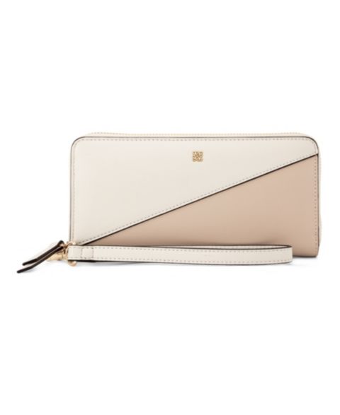 Nine West Elowyn Zip Around Wristlet