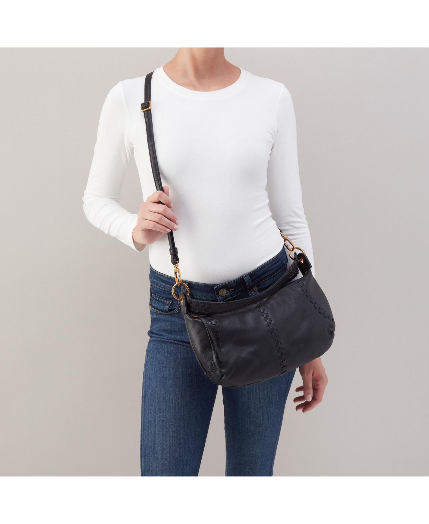 Женская сумка HOBO Opal Mini Shoulder, цвет: Чёрный — фото 4