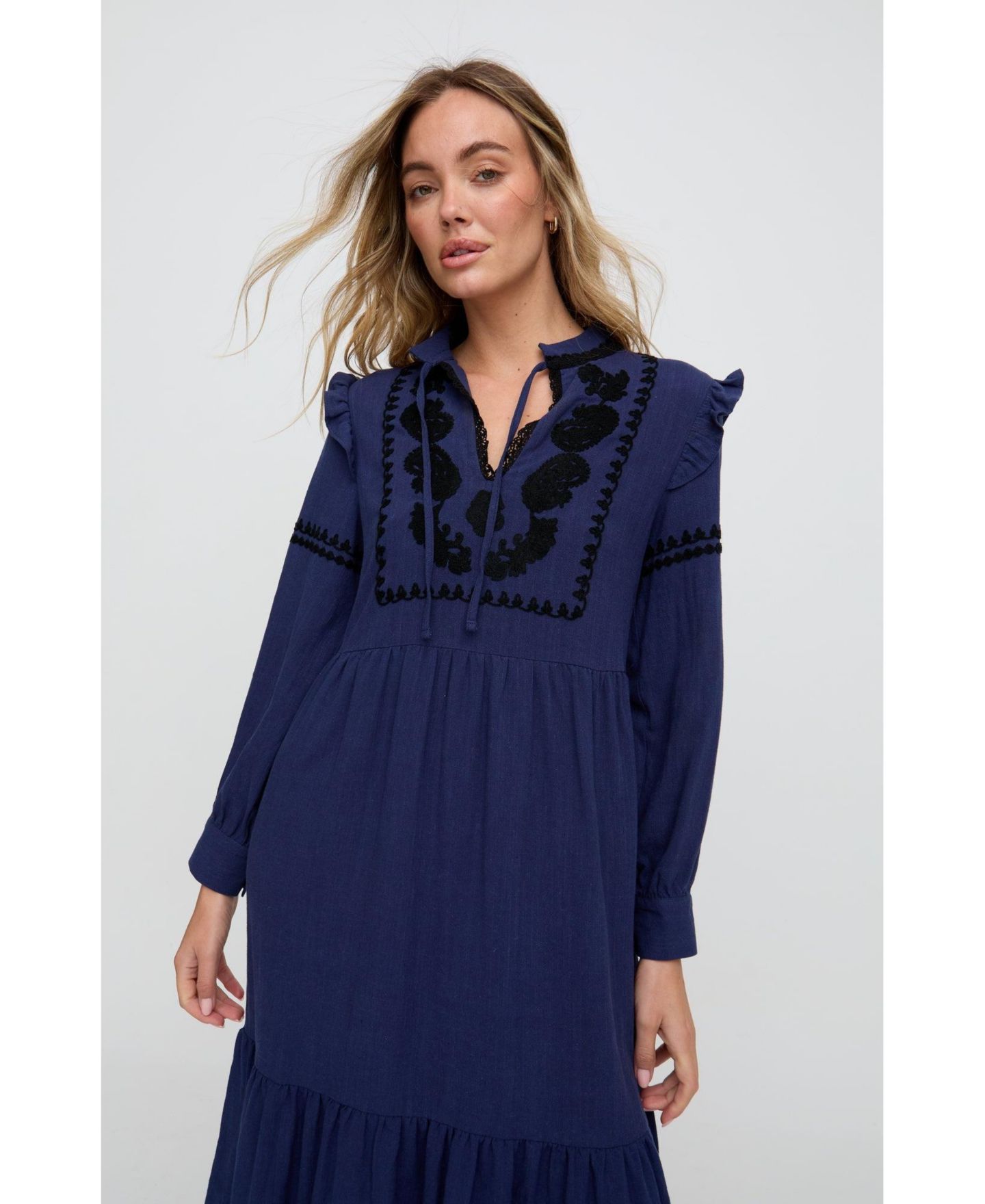 Женское платье Raffya Lulu Embroidered Maxi, цвет: Тёмно-синий — фото 4