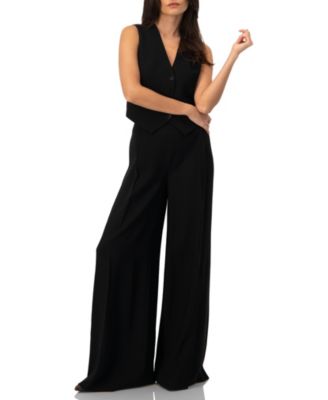 Women's Tailored Sleeveless Vest with Button Closure