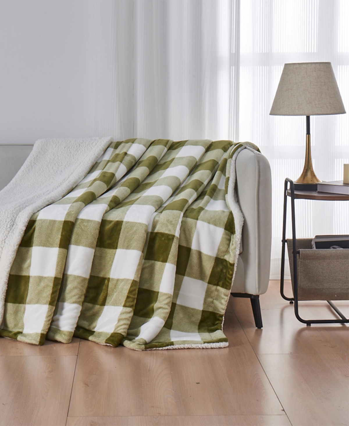 Linery & Co. Velvet Plush Reversible Sherpa Throw Blanket