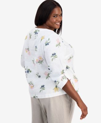 Plus Size Darling Floral Crewneck Shirt