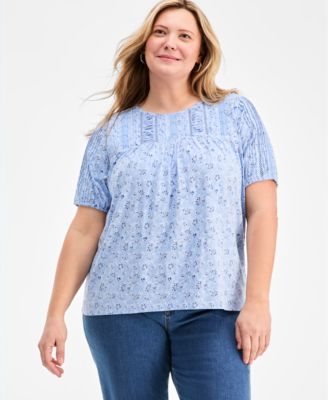 Plus Size Outline Floral Blouse