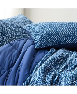 Peak of Cozy Oversized Comforter