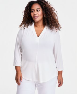 Plus Size Solid V-Neck 3/4-Sleeve Top
