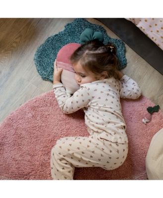 Knitted cushion Ramona the Radish
