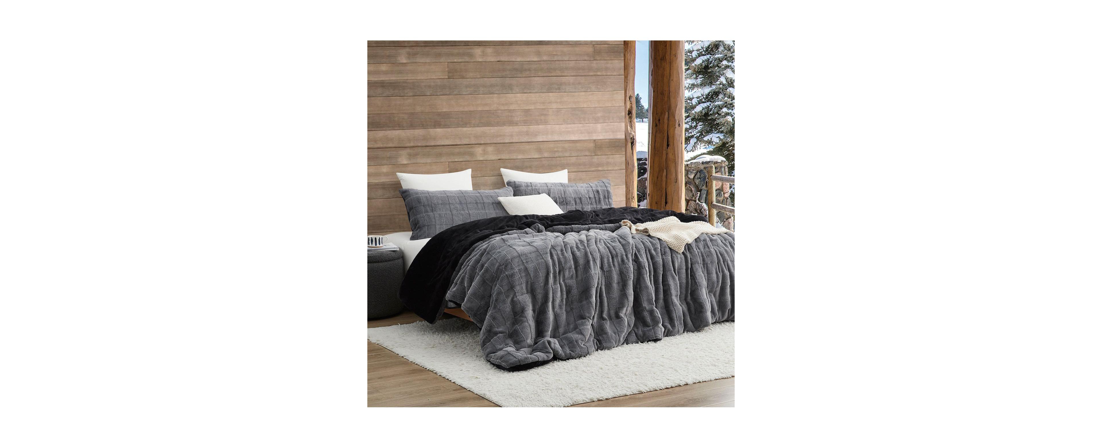 Coma Inducer Chunky Bunny Crossing Oversized Comforter Set
