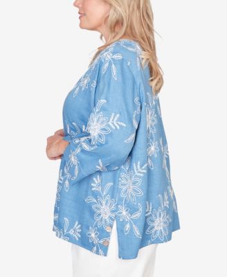 Plus Size Classic Tossed Floral Embroidered Top
