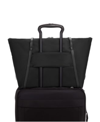 Voyageur Q Tote
