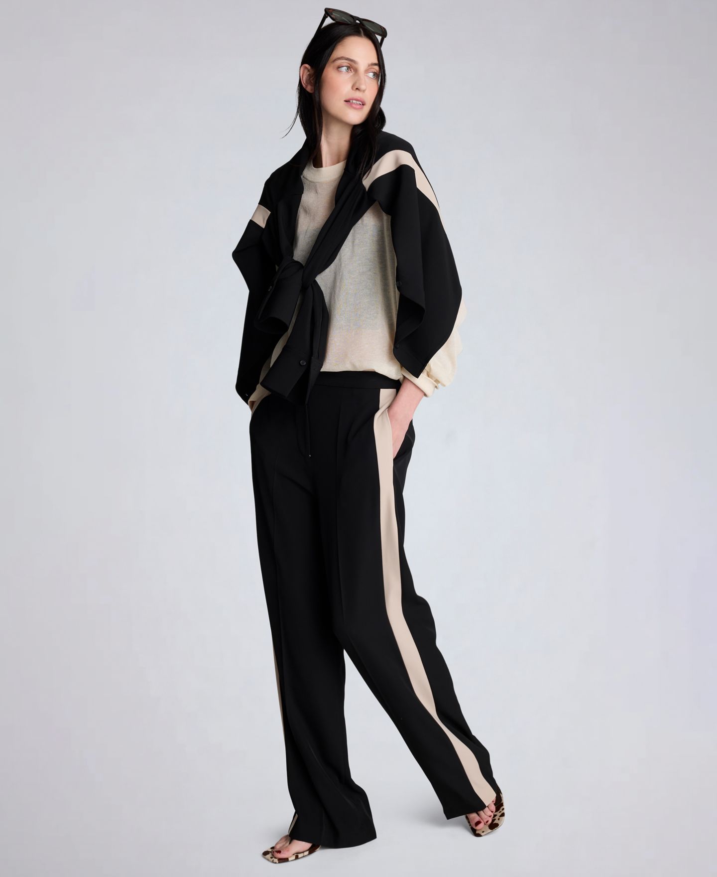 Женские брюки Kenneth Cole High Rise Side Stripe, цвет: Чёрный — фото 4