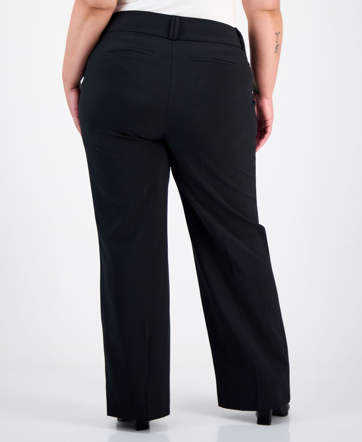 Женские брюки I.N.C. International Concepts Plus and Petite Plus Size Curvy Bootcut, цвет: Глубокий чёрный — фото 2