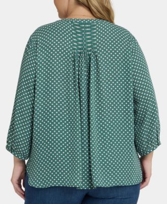 Plus Size Pintuck 3/4 Sleeve Top