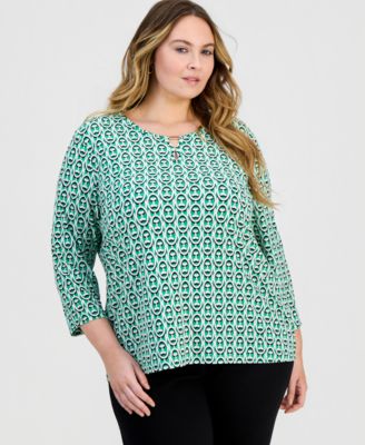 Plus Size Printed 3/4-Sleeve Top