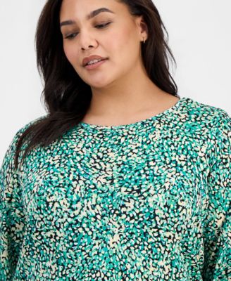 Plus Size Printed 3/4-Sleeve Knit Top