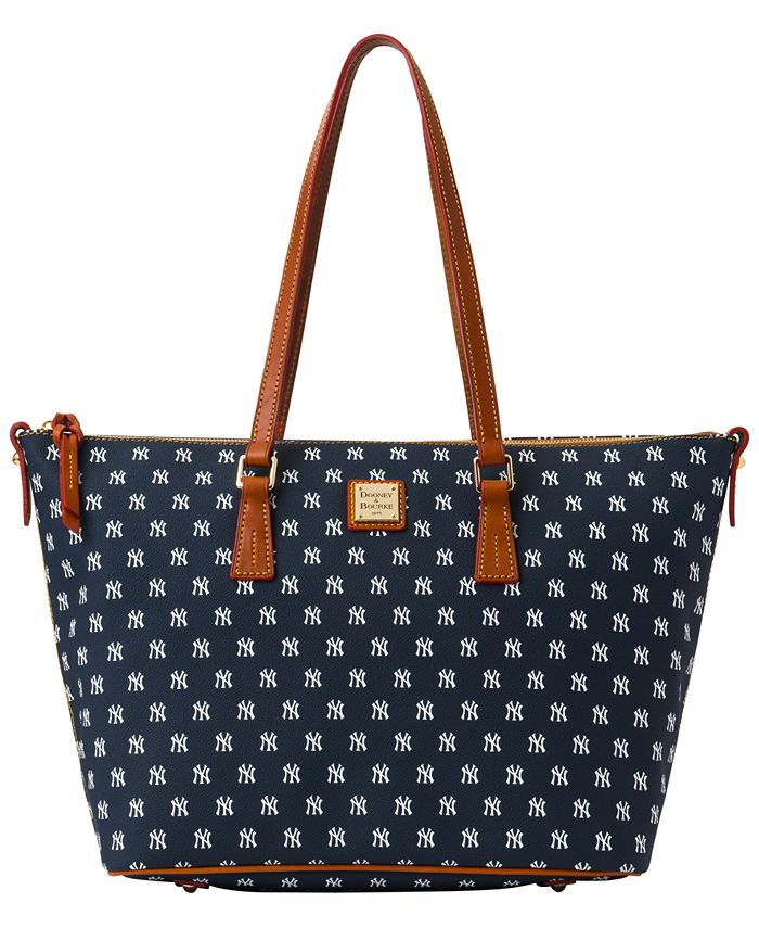 Dooney and bourke zip top 2025 shopper