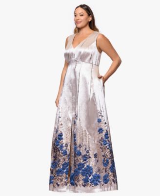 Plus Size Jacquard Print V-Neck Gown