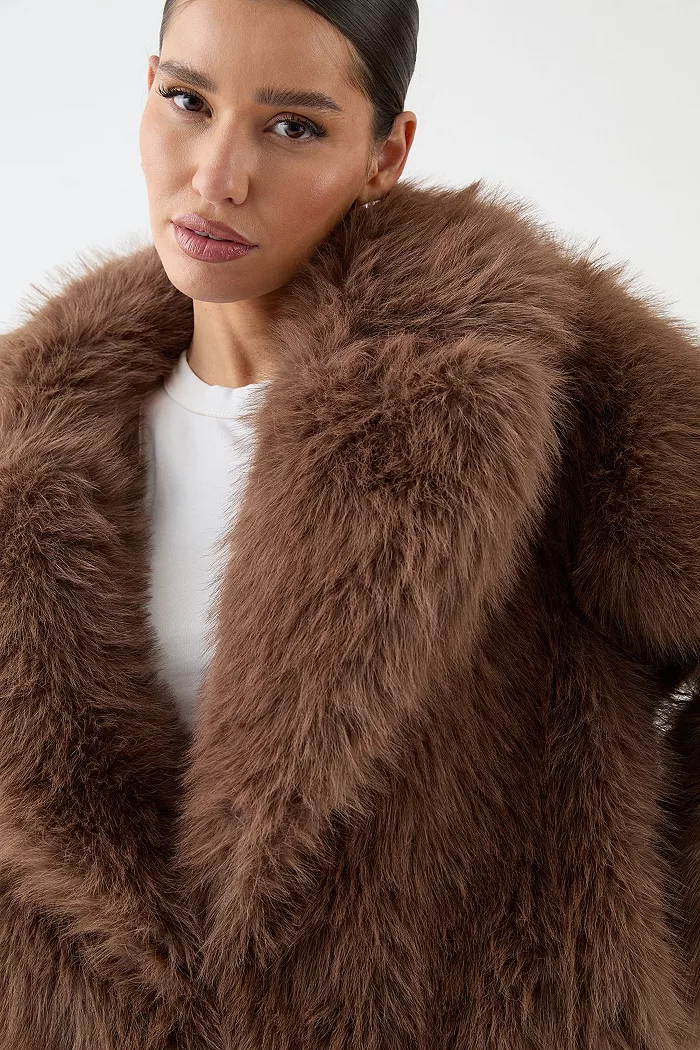 Women's Long Faux Fur Wide Collar Coat - thumbnail 4