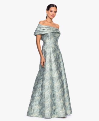 Women's One-Shoulder Gown