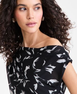 Women's Short Sleeve Asymmetric Knit Top