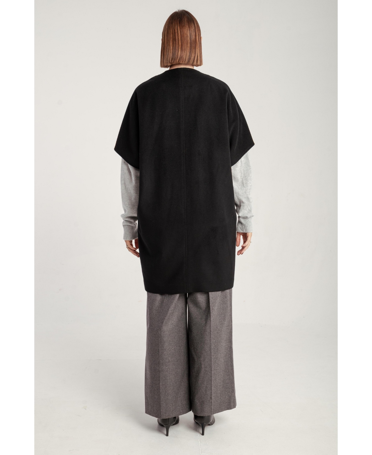 1982 Women's Cashmere Short Sleeve Crew Neck Coat