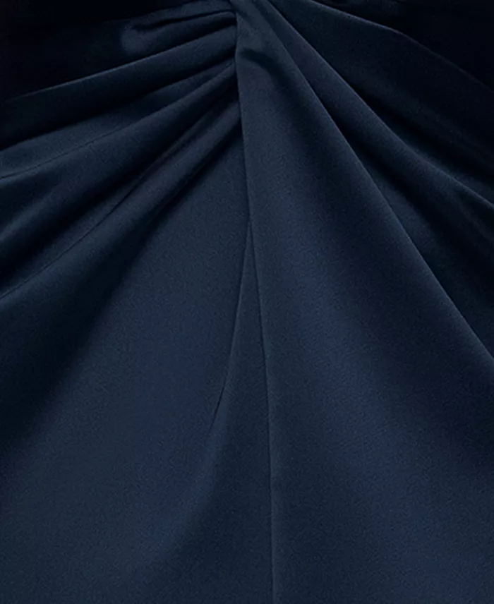 Women's Short Sleeve V-Neck Gown - thumbnail 5
