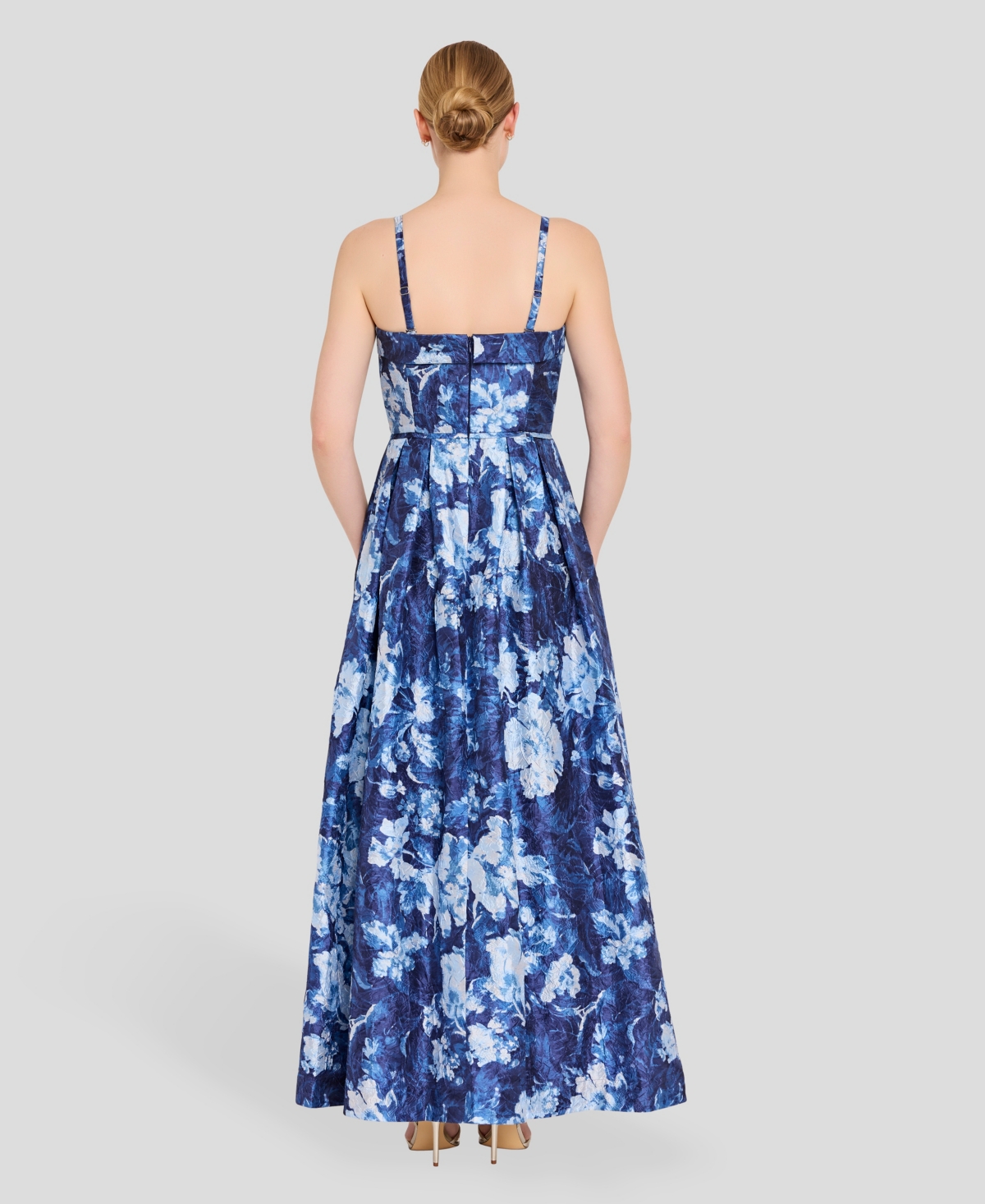 Tahari Asl Women's Square Neck Floral Printed Ball Gown