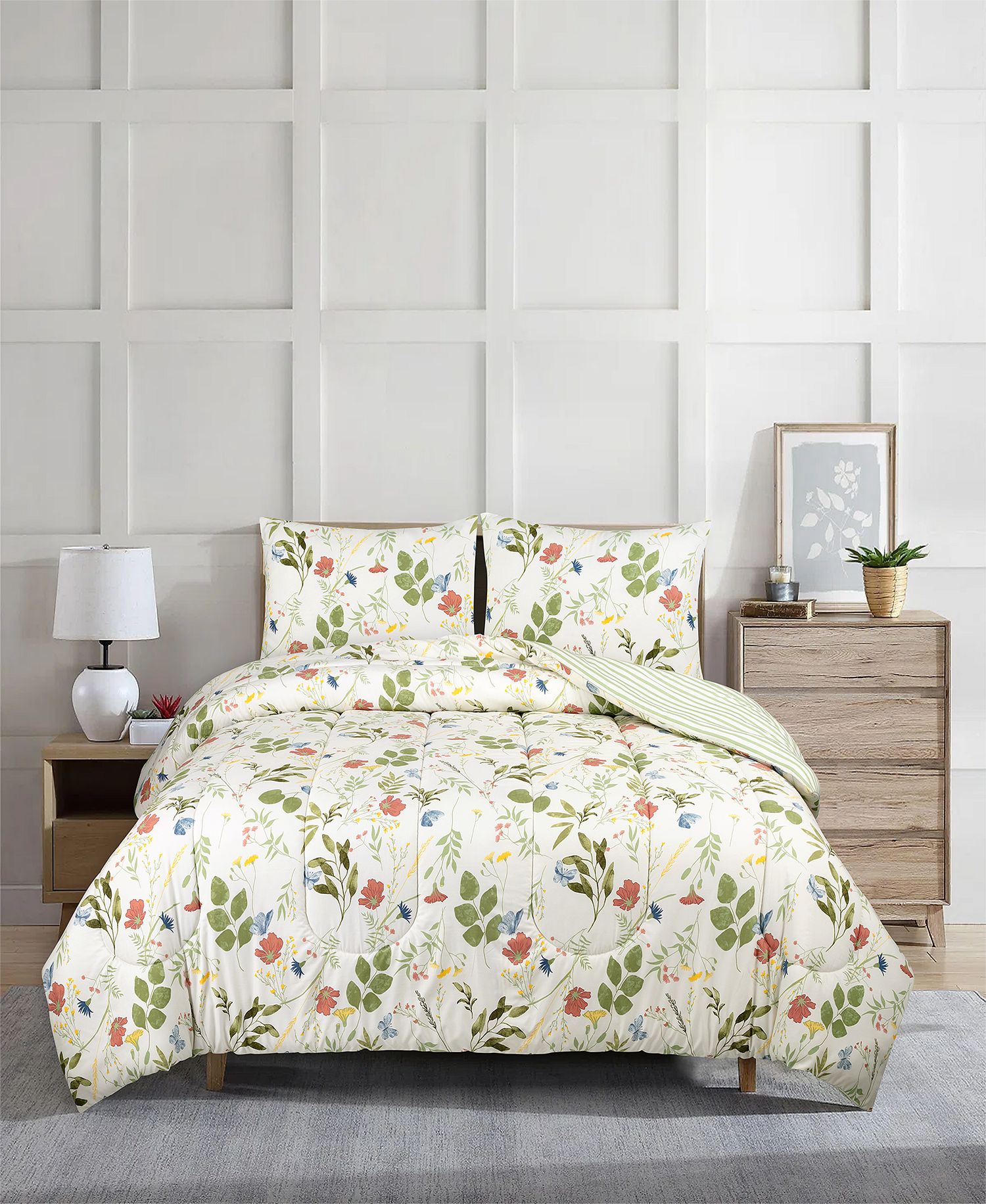 Macys Wispy Floral 3-P-Piece Comforter Sets (Twin XL)