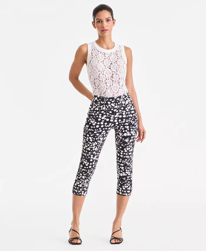 Women's Printed Pull-On Capri Pants - thumbnail 3