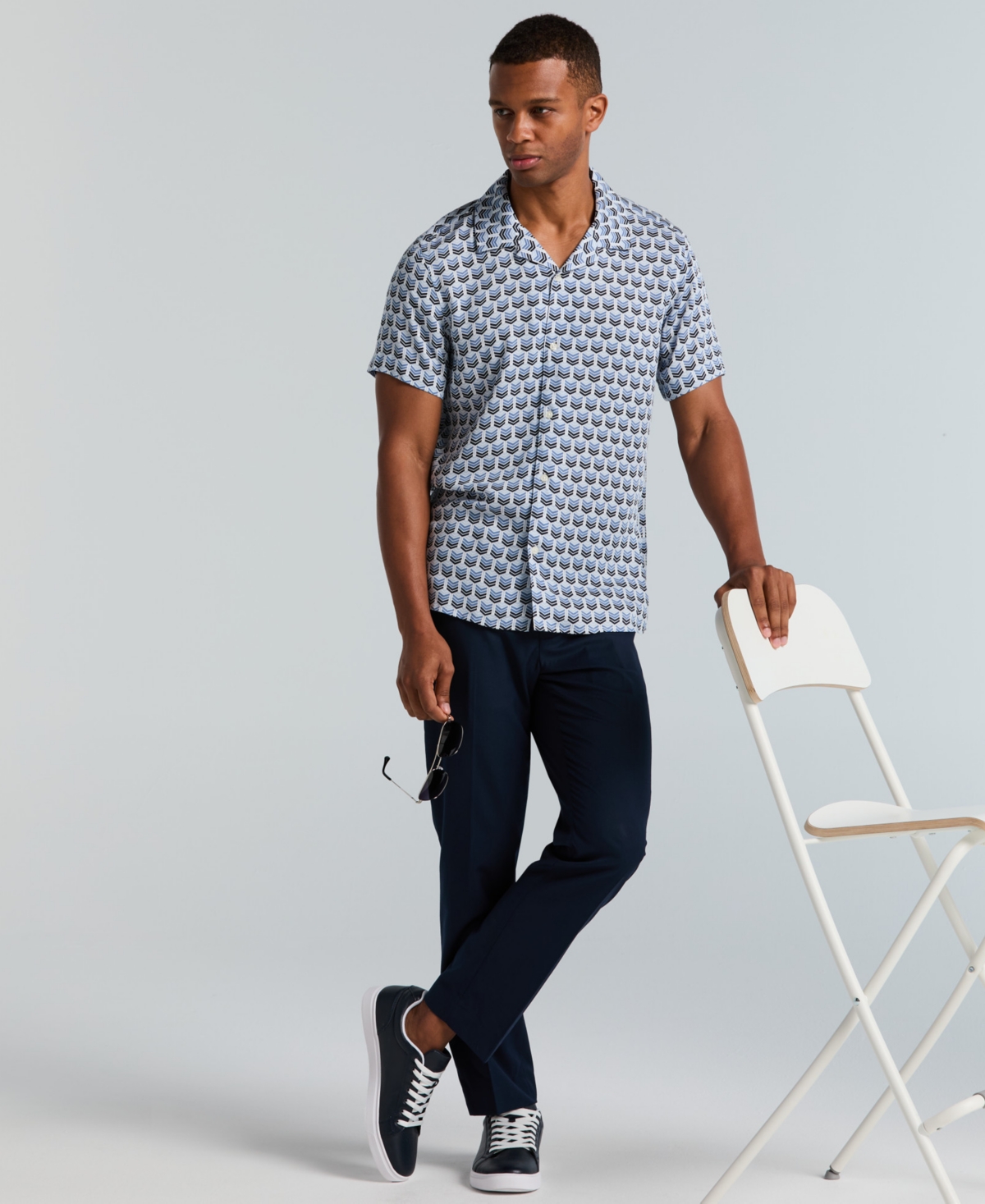 Perry Ellis Men's Dobby Short-Sleeve Print Camp Collar Shirt