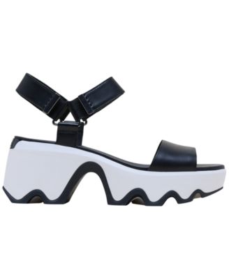 Women's Kinetic Aura Y-Strap Round Toe Sandals