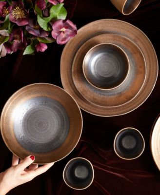 Akita Dinner Plates, Set of 4