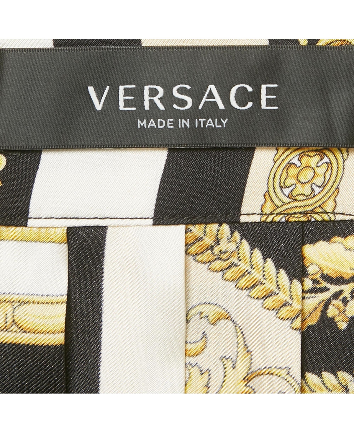 Pre-Owned Versace Women's Yellow/black Barocco Print Silk Pleated Mini Skirt