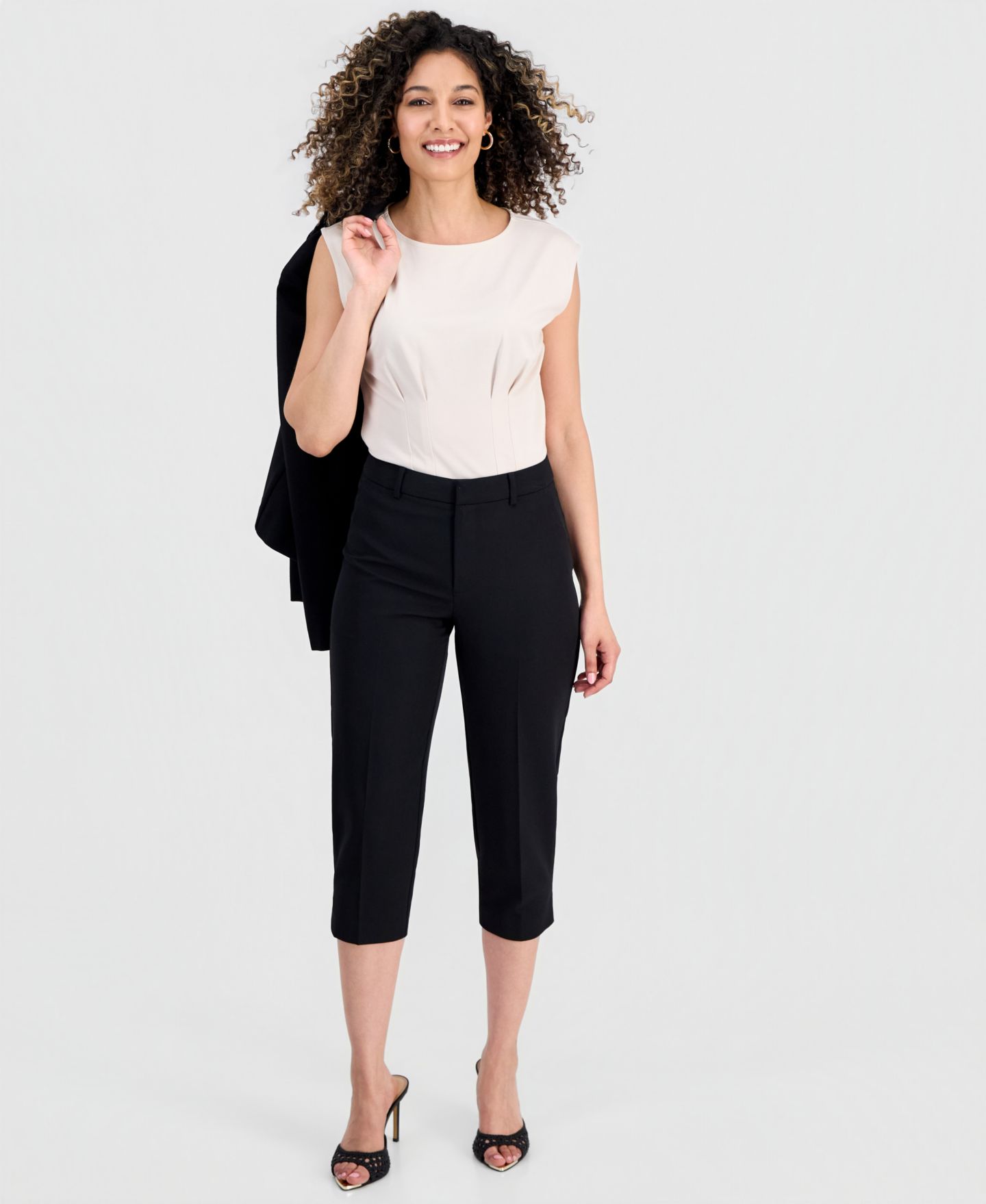 Женские брюки I.N.C. International Concepts Petite Capri Slim Trousers, цвет: Глубокий чёрный — фото 1