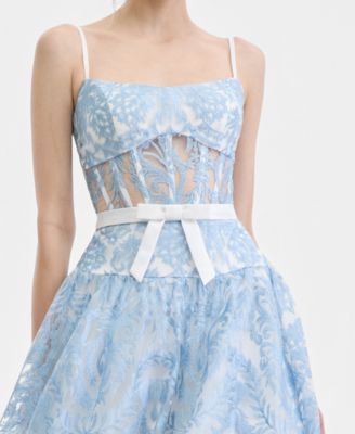 Juniors' Sweetheart-Neck Embroidered Ball Gown with Corset Drop Waist and Bow Belt