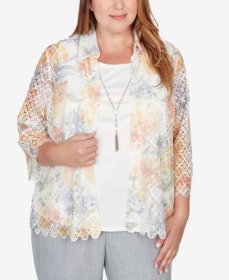 Plus Size Al Fresco Lace Floral Two In One Top with Necklace