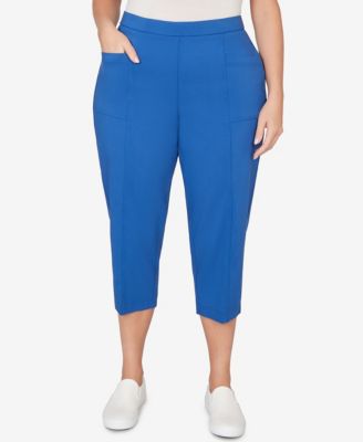 Plus Size The Royal Treatment Relaxed Flat Front Patch Pocket Capri Pants