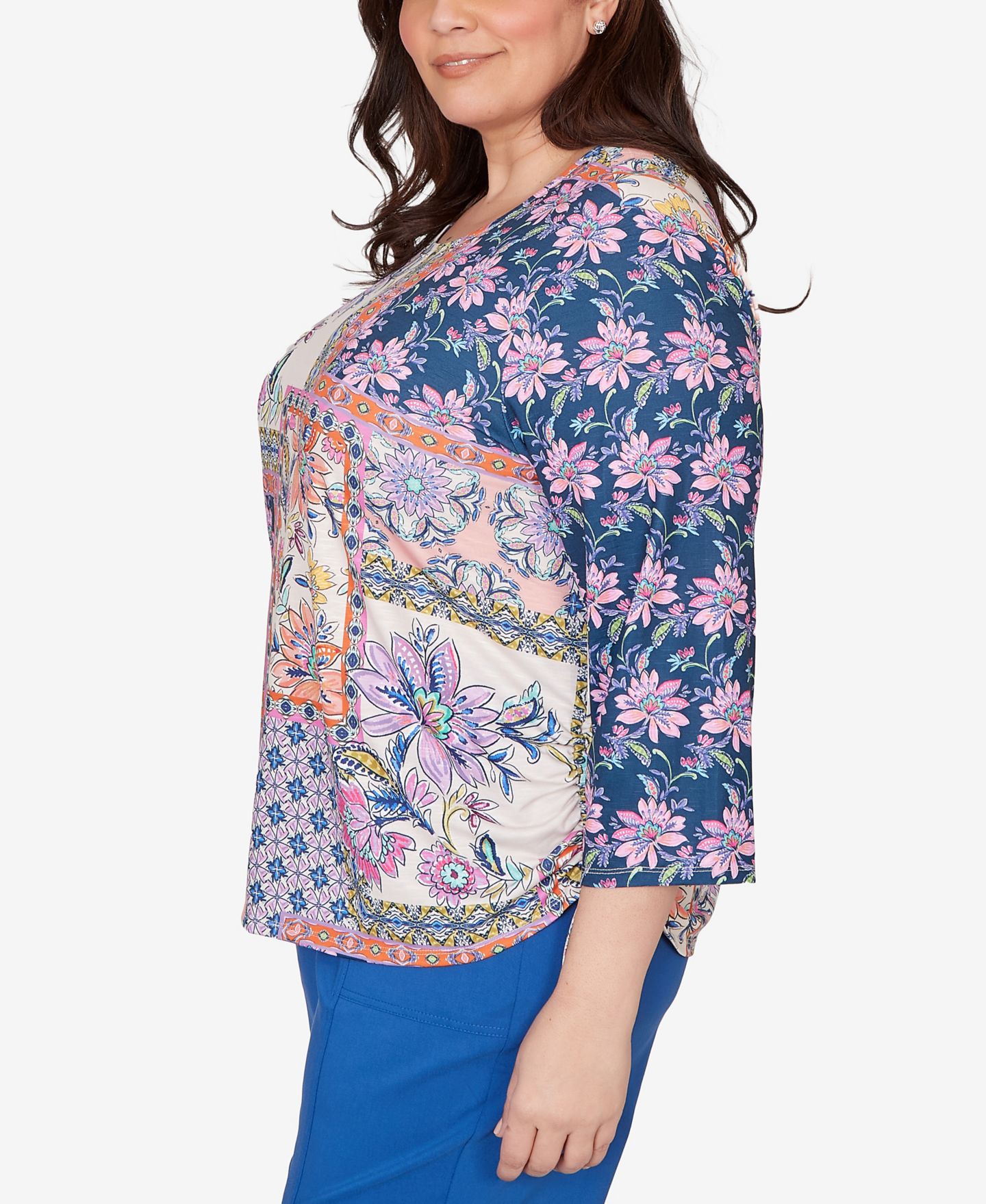 Женский топ Alfred Dunner Plus Size The Royal Treatment Geometric Floral Tie Ruched, цвет: Синий разноцветный — фото 4