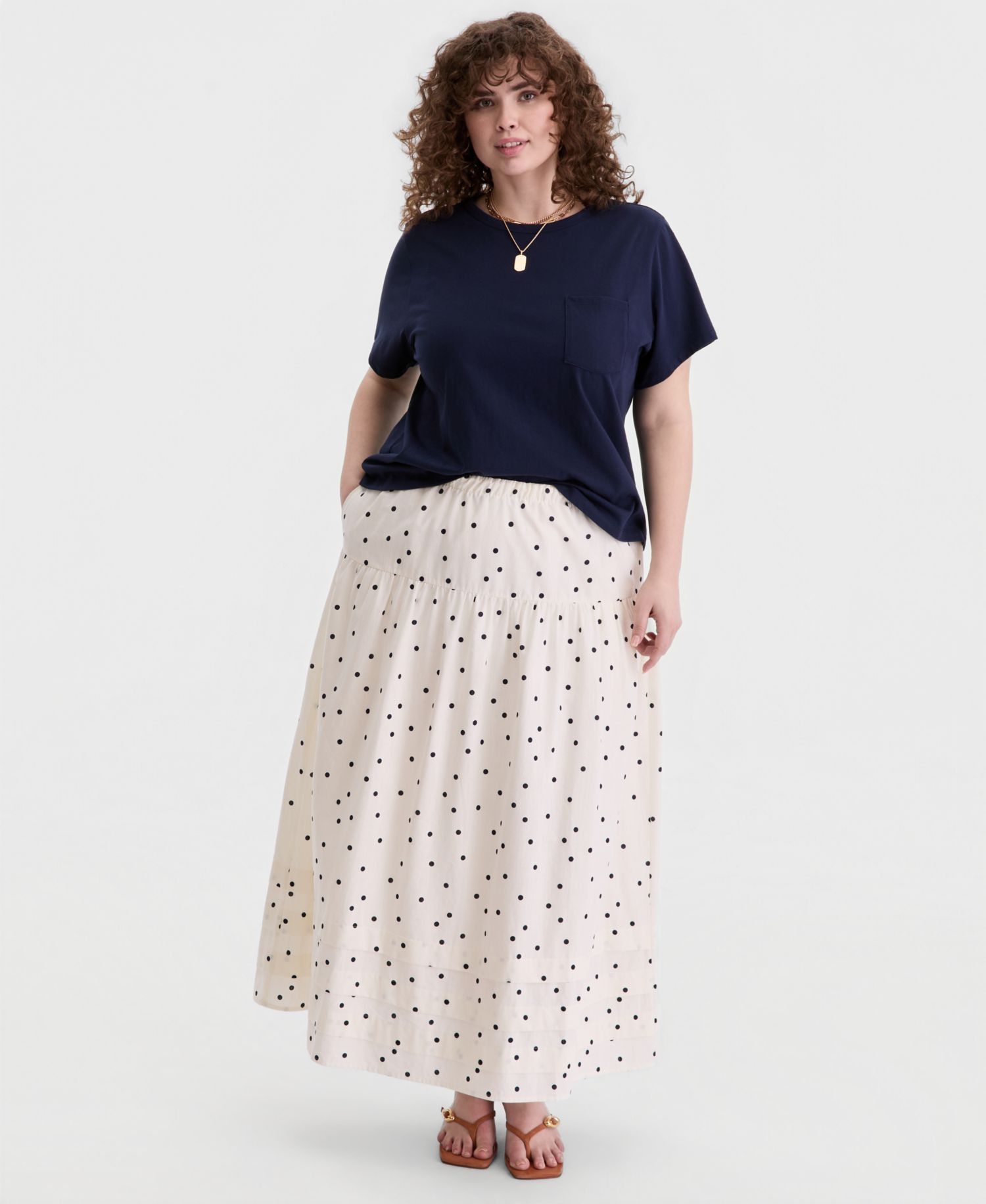 Trendy Plus Size Everyday Pocket T-Shirt