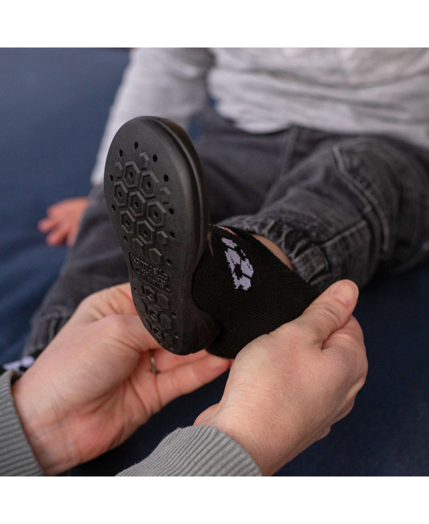 Обувь Komuello First Walk Sock Shoes Playball для мальчиков-малышей, цвет: Чёрный — фото 7
