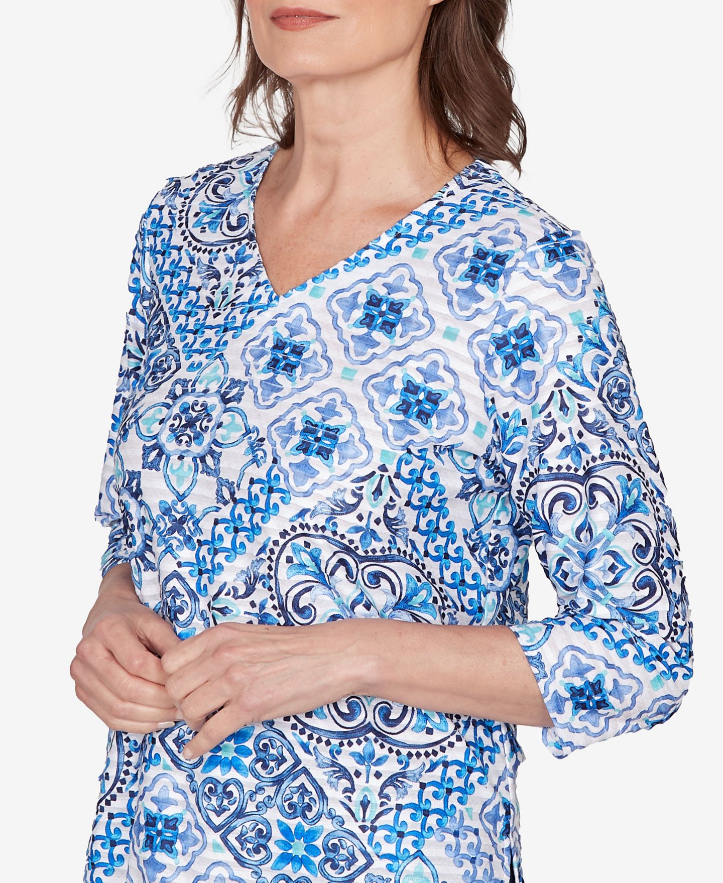 Женский топ Alfred Dunner Petite Mykonos Aegean Tile V-Neck, цвет: Синий — фото 3