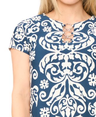 Petite 3-Ring Keyhole Neck Dress