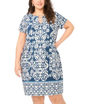 Plus Size 3-Ring Keyhole Neck Short-Sleeve Dress