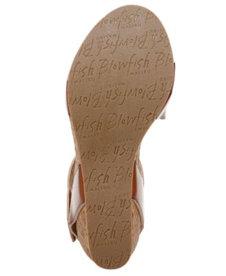 Women's Hapuku Strappy Sandals