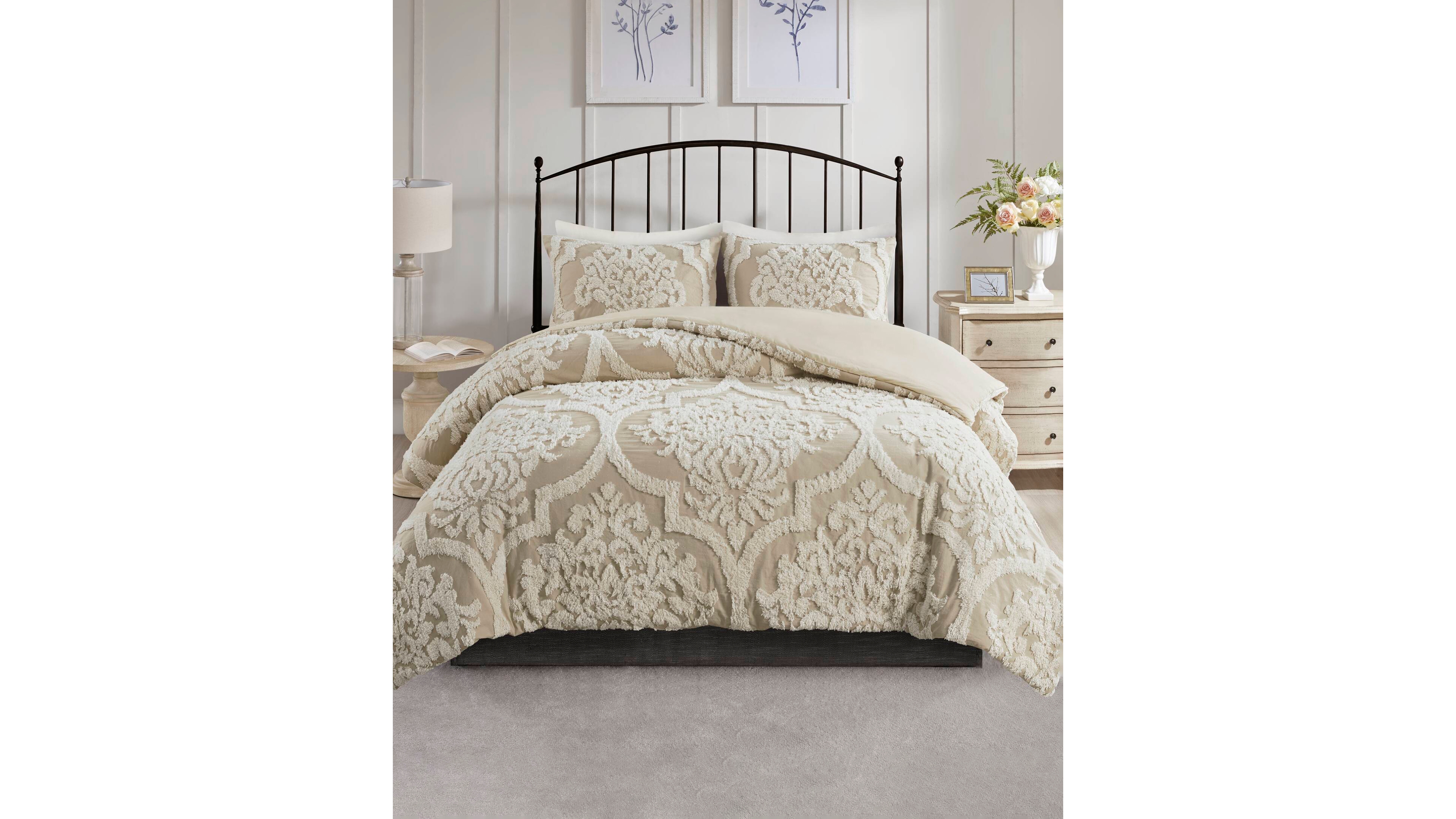 Madison Park Viola Damask Tufted 3-Pc. Duvet Cover Set, King/California King